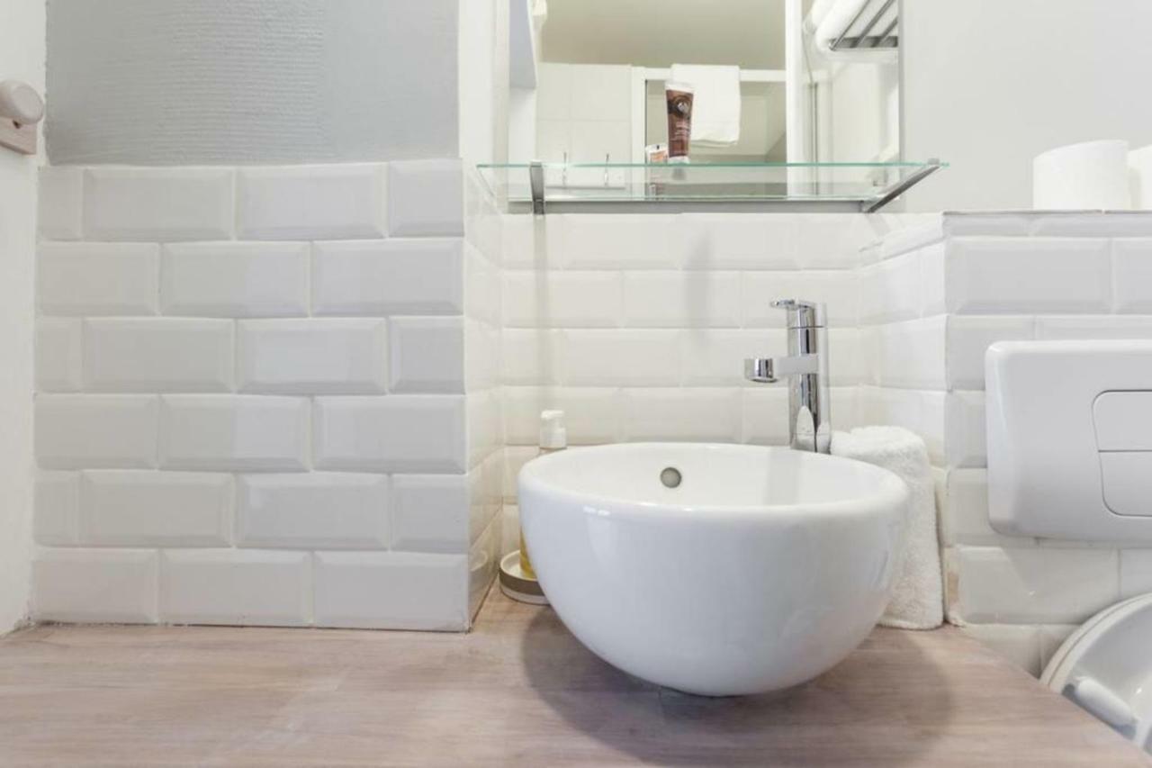 Small Is Beautiful Ideally Located Sleeps 4 Paris Eksteriør bilde